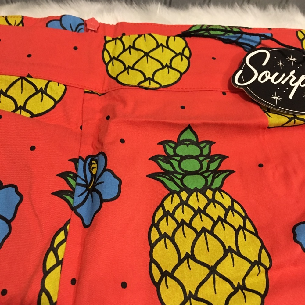 💥Host Pick💥Sourpuss SweetiePie PinaColada Shorts - Picture 3 of 4